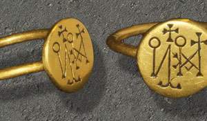 Roman and Byzantine gold signet rings. Super finds