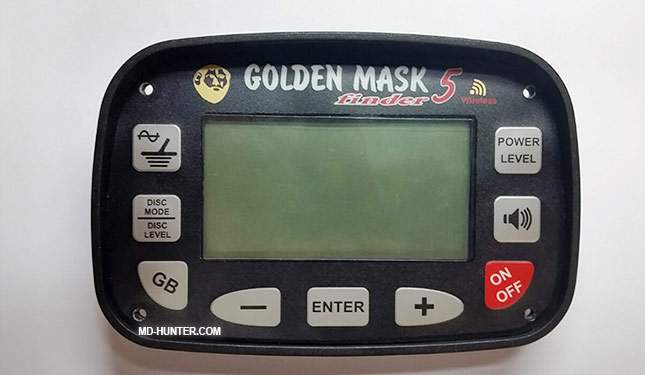 opening-the-golden-mask-5-04