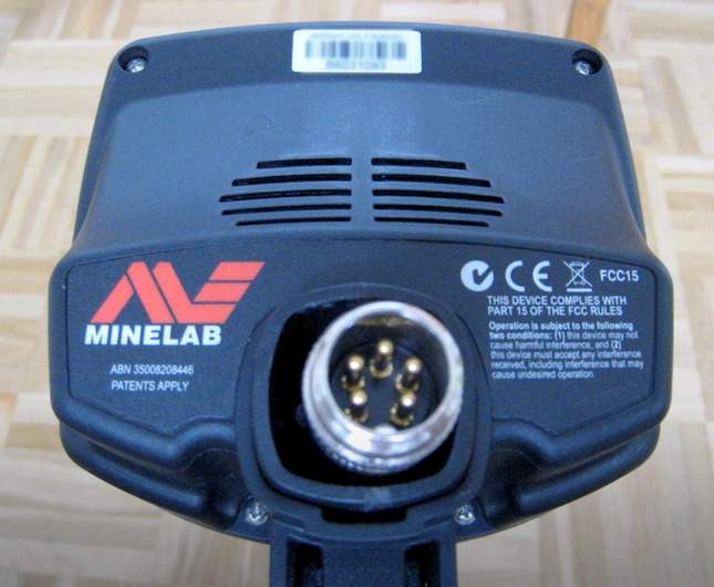 Opening the Minelab E-Trac. Photo report: what's inside | MD