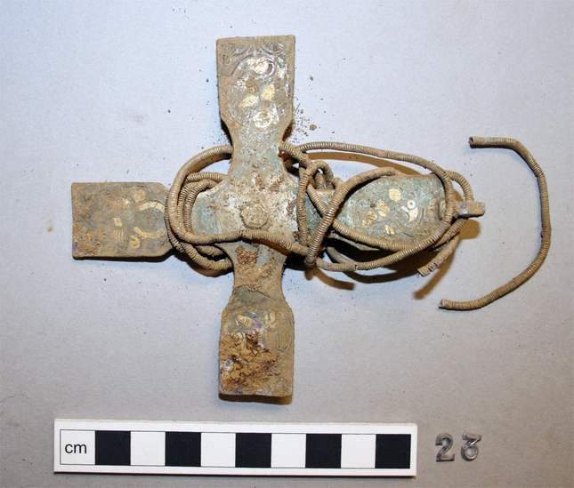 Found: a marvelous pot of Viking treasure (contains gold)