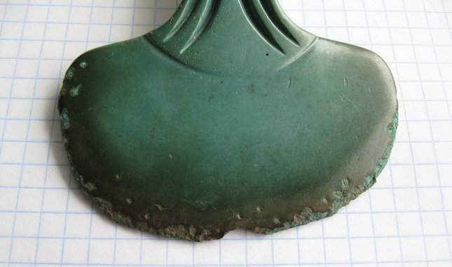 bronze-axe-16th-14th-century-07