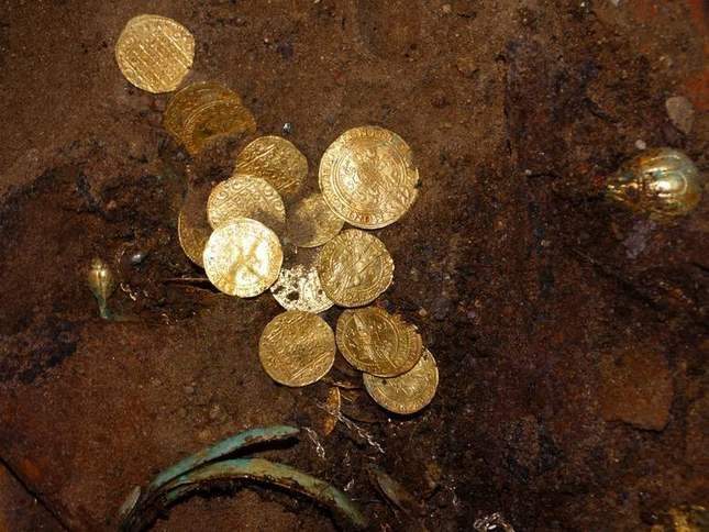 Hoard of gold coins found on January 2nd 2018